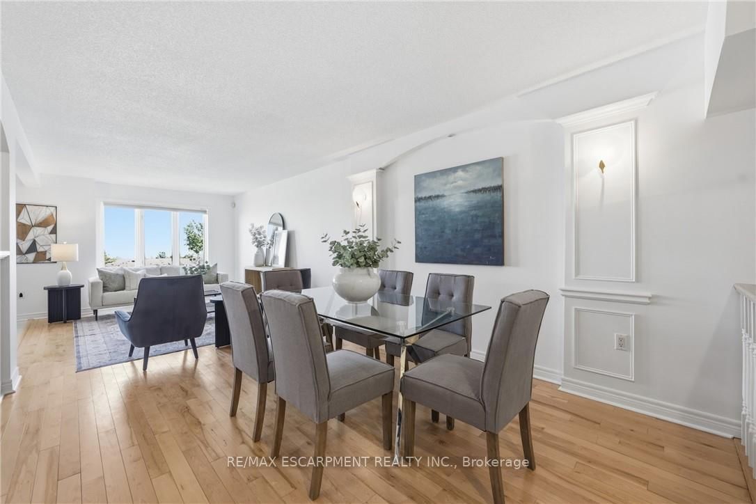 85 EDGEWATER Drive • #6 • Hamilton, ON photo 6