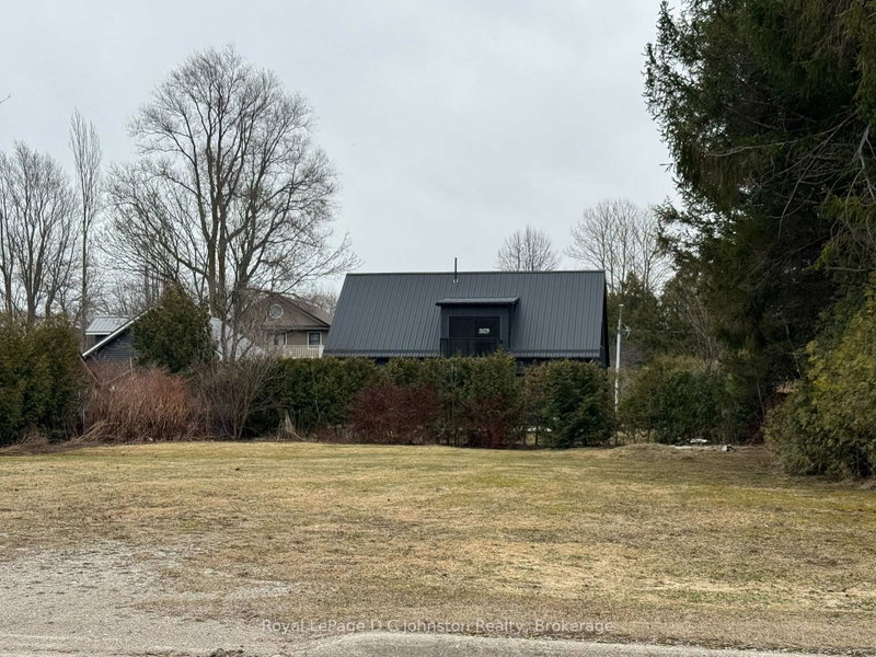160 Huron Street S