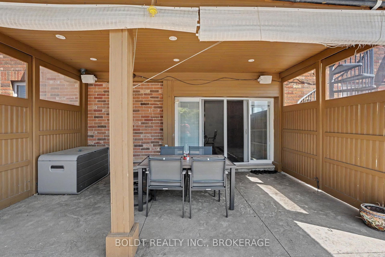 1504 Upper Sherman Avenue • Hamilton, ON photo 37