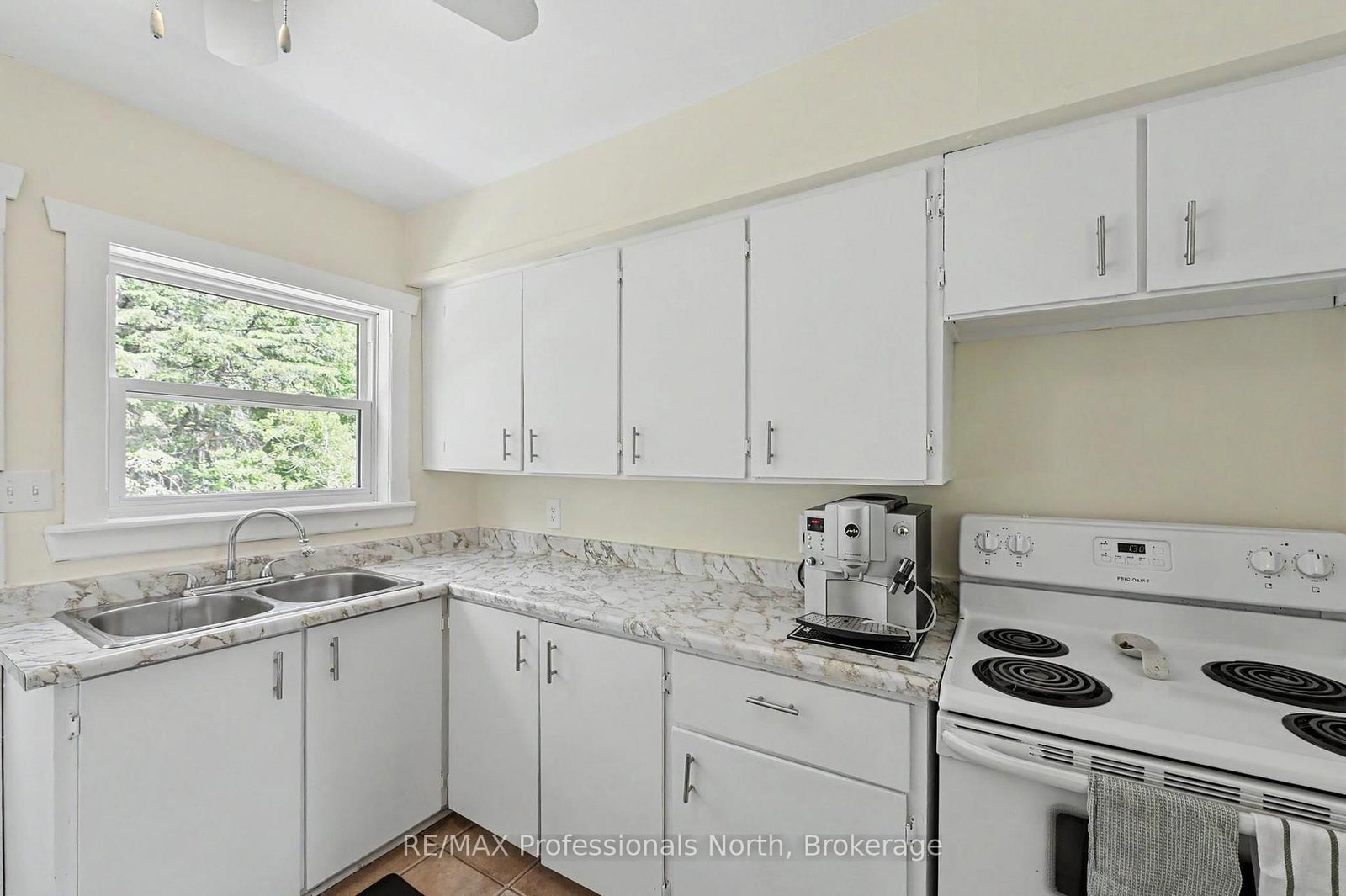 3186 COUNTY ROAD 121 Road • Trent Lakes, ON photo 17