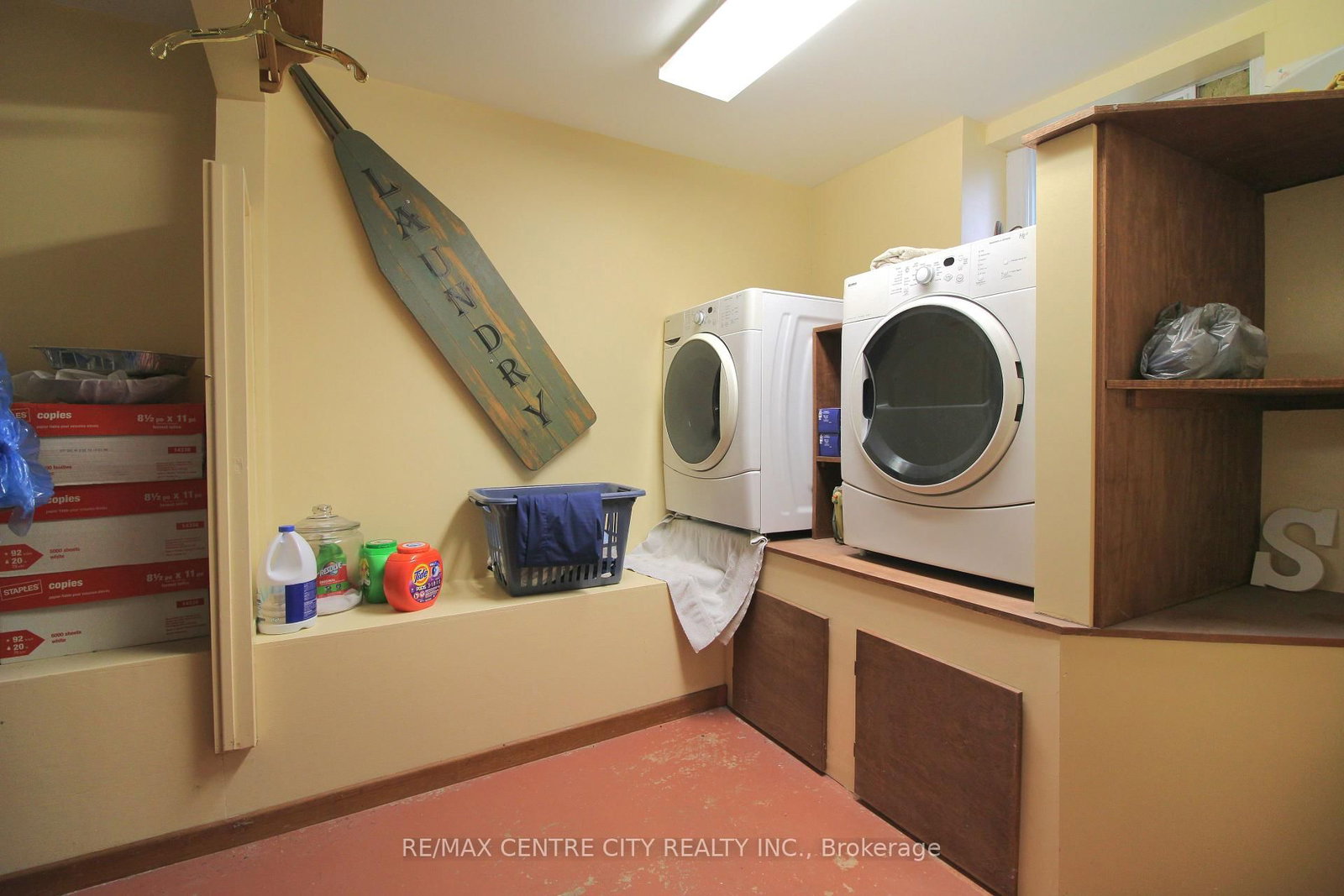 12 Chester Street • St. Thomas, ON photo 17