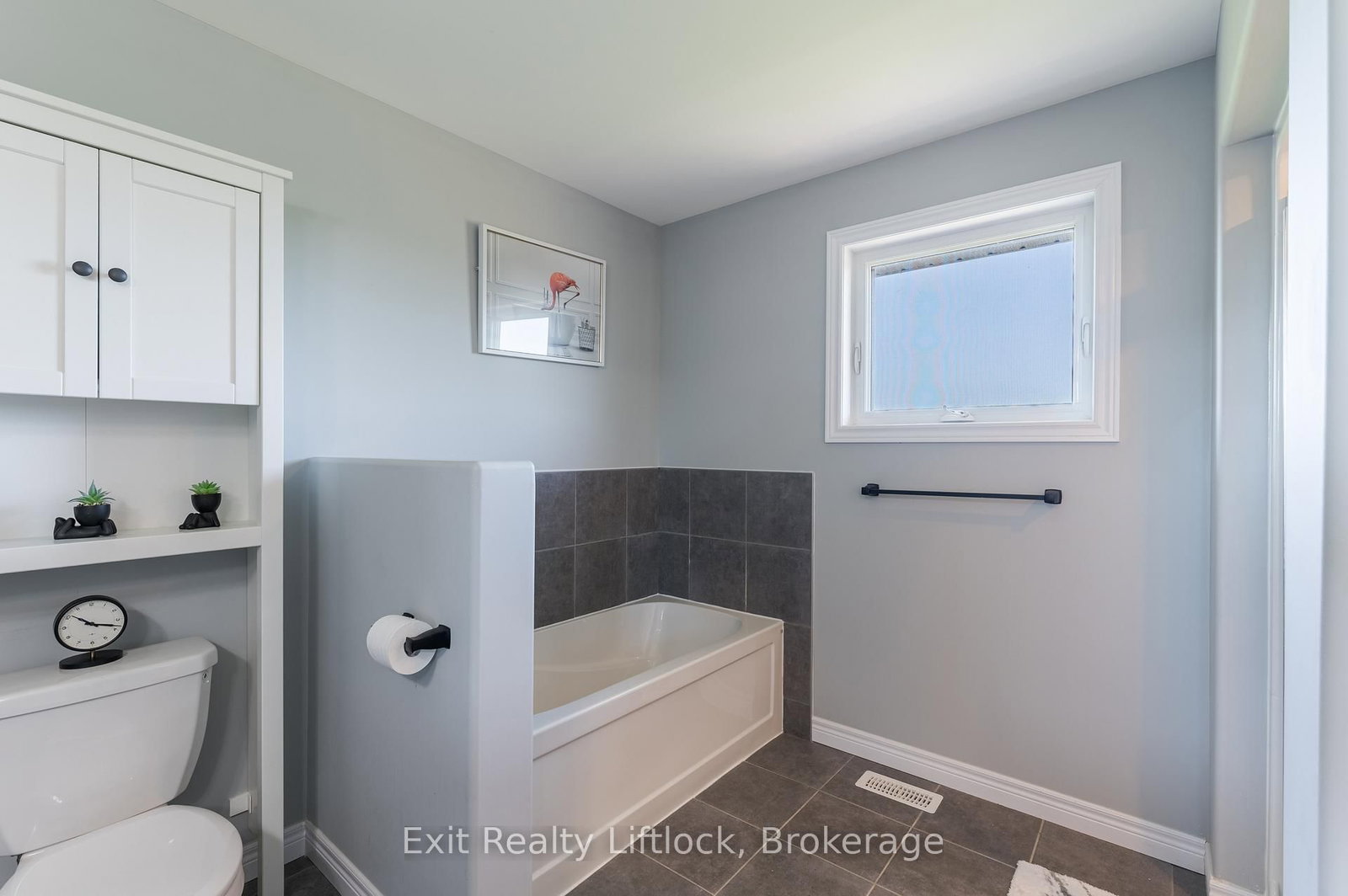 11 Darrell Drain Crescent • Asphodel-Norwood, ON photo 28