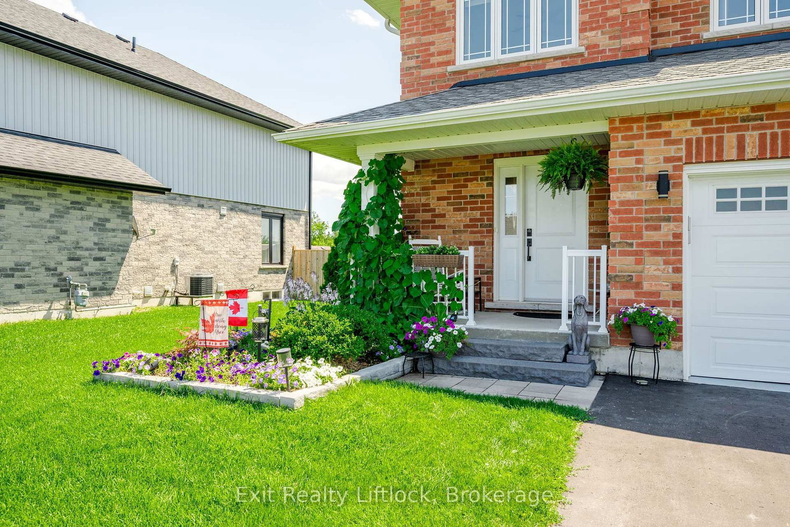 11 Darrell Drain Crescent • Asphodel-Norwood, ON photo 3