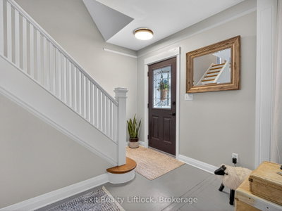 52 Forsyth Street • Limoges, ON photo 3