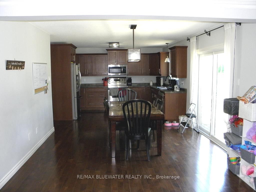 95 Deborah Drive • Strathroy-Caradoc, ON photo 13