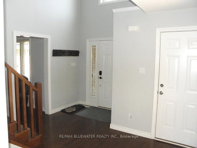95 Deborah Drive • Strathroy-Caradoc, ON photo 9