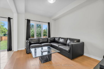 125 Werry Avenue • Southgate, ON photo 8