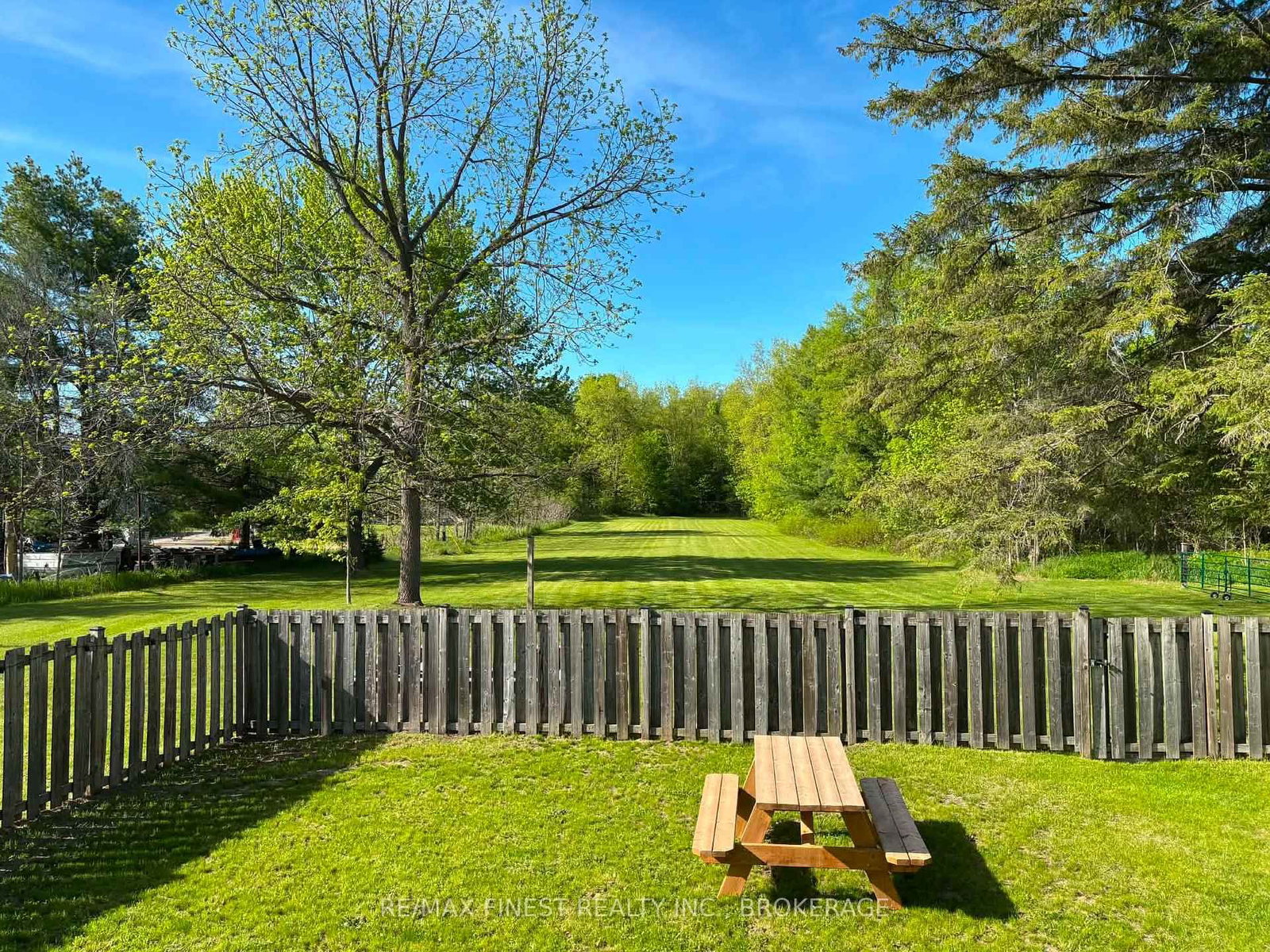 6074 Bank Street • Verona, ON photo 31