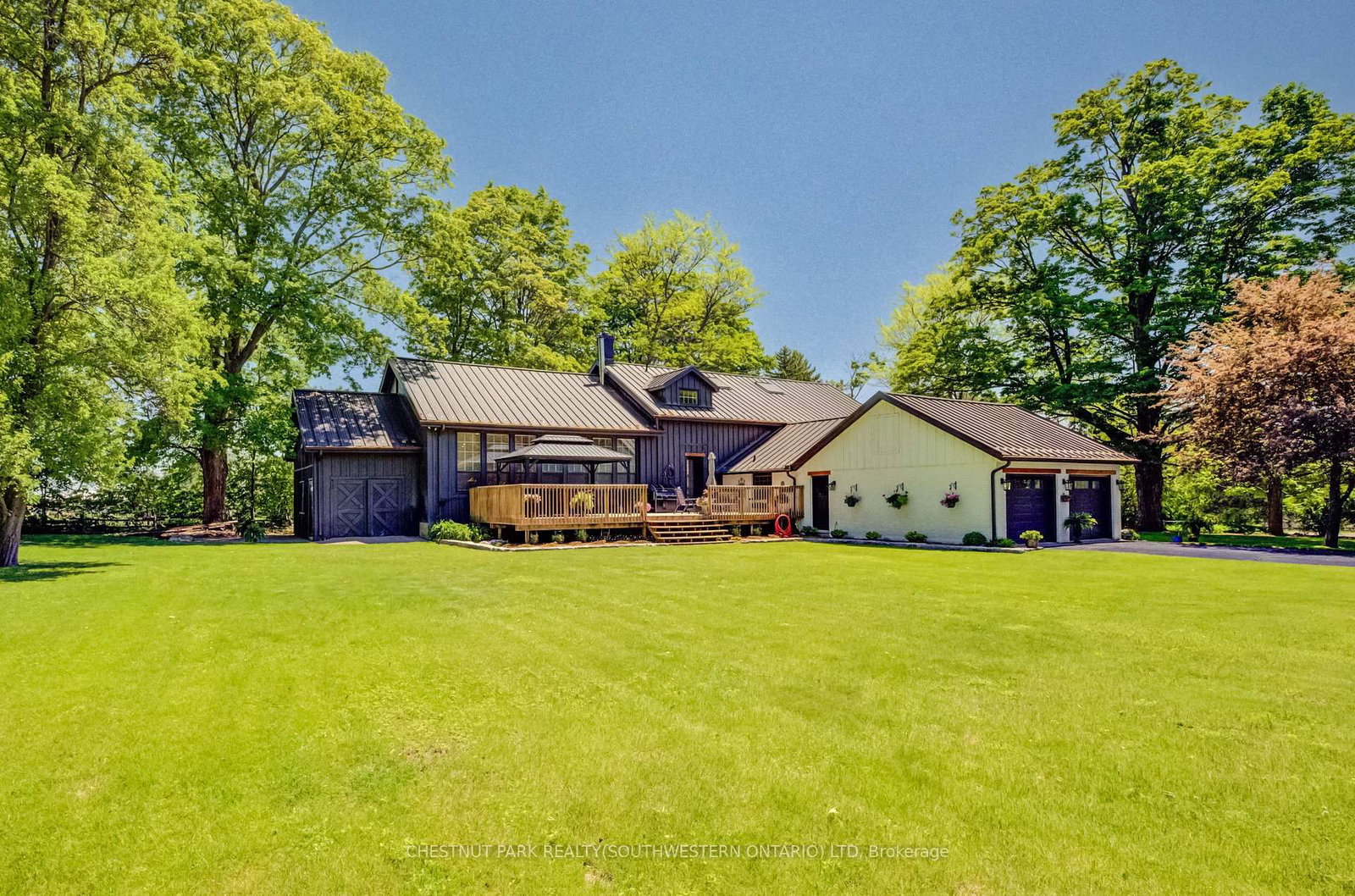 Detached House sold at 4360 Huron Road, Wilmot, Ontario, N3A 3E3 - MLS: X13241084