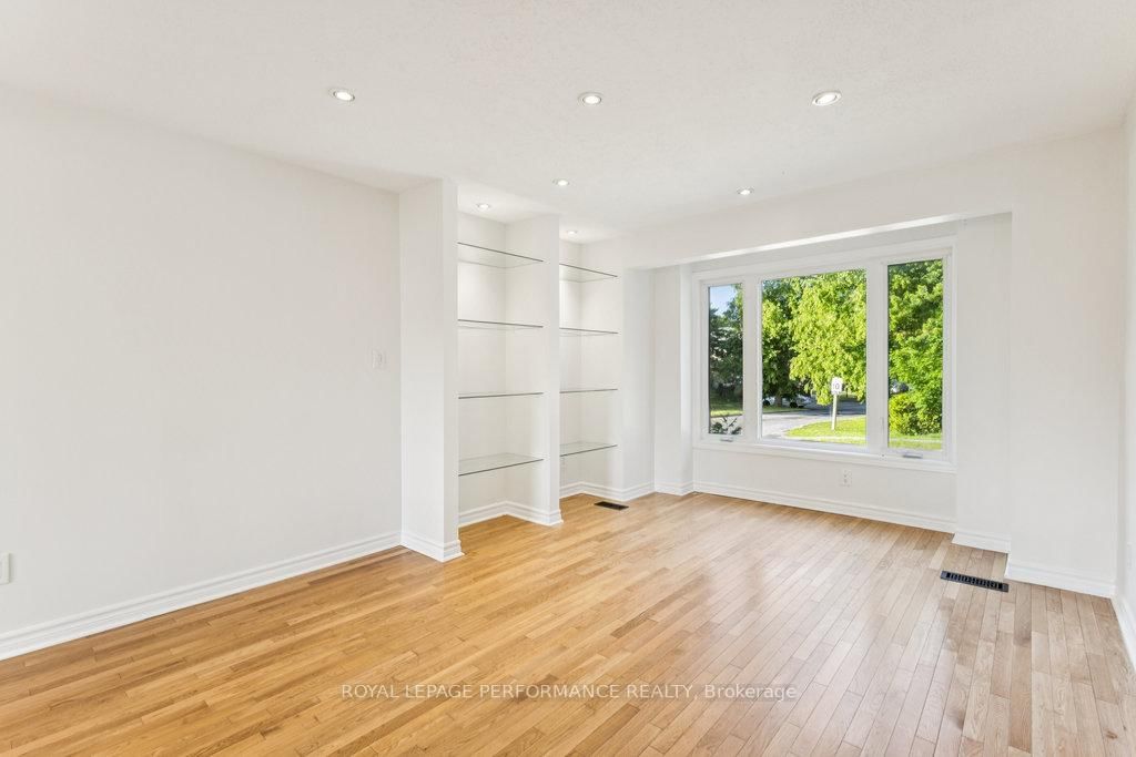 6 Gillespie Crescent • Ottawa, ON photo 8
