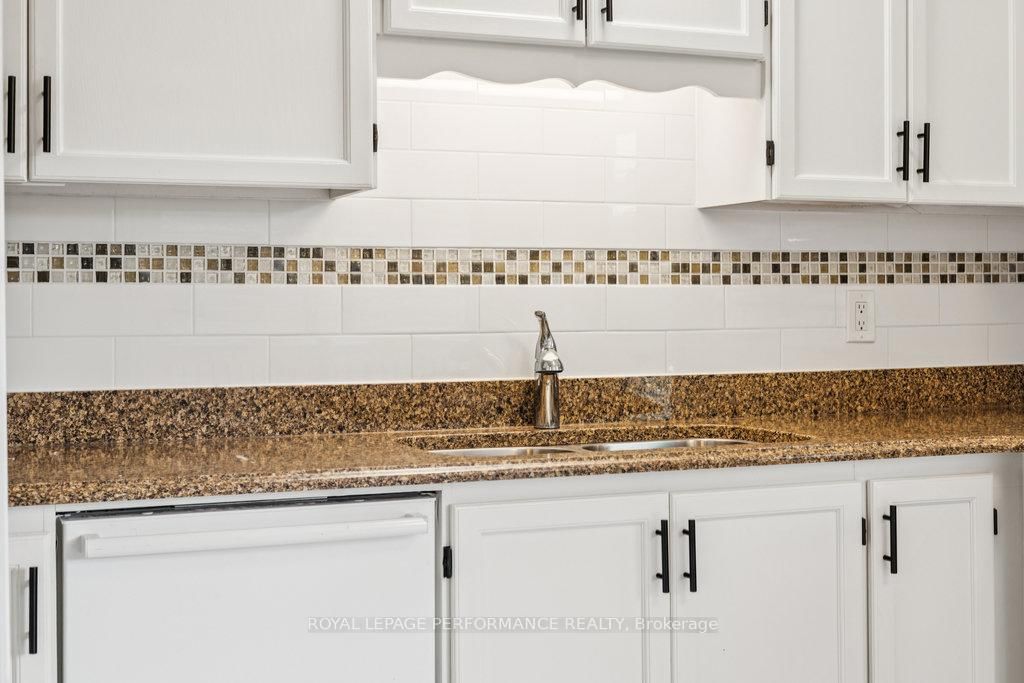 8 Gillespie Crescent • Ottawa, ON photo 22
