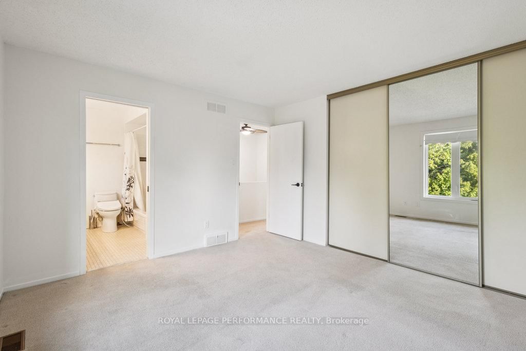 8 Gillespie Crescent • Ottawa, ON photo 35