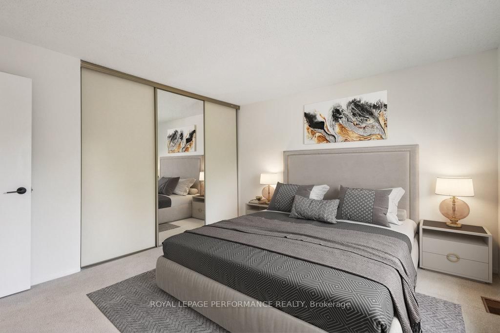 8 Gillespie Crescent • Ottawa, ON photo 37