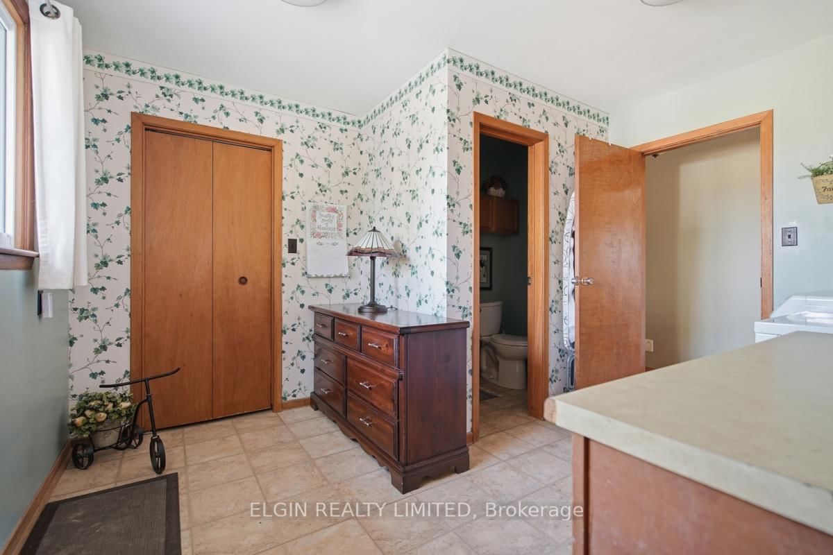 9022 Iona Road • Southwold, ON photo 21