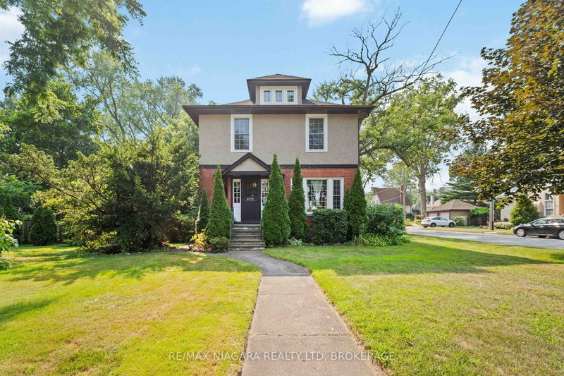 6275 Pine Grove Ave, Niagara Falls, Ontario