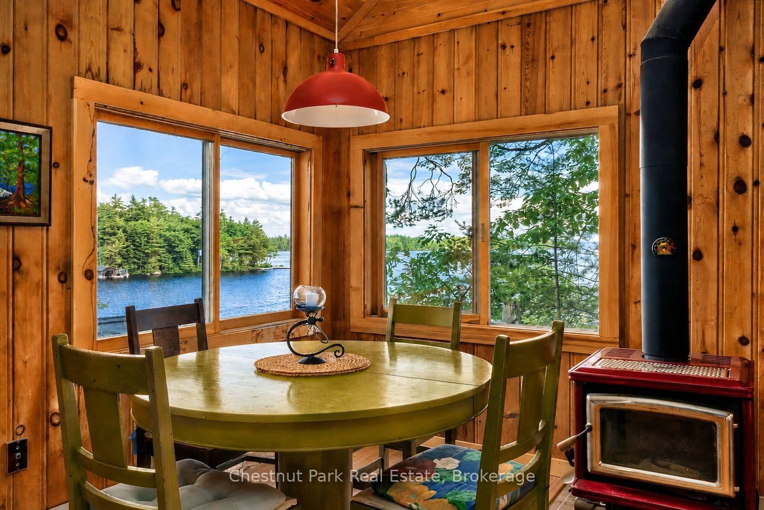 26 Taylor Island 26LM • Gravenhurst, ON photo 9