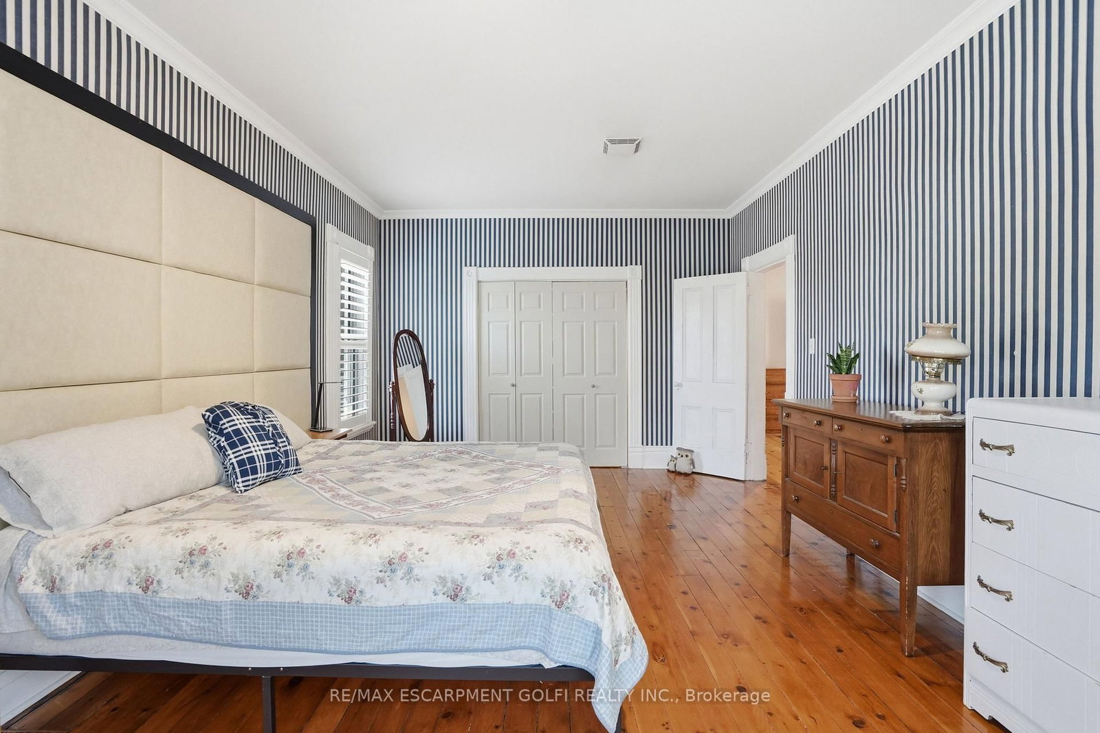 86 Oak Street • Brantford, ON photo 11
