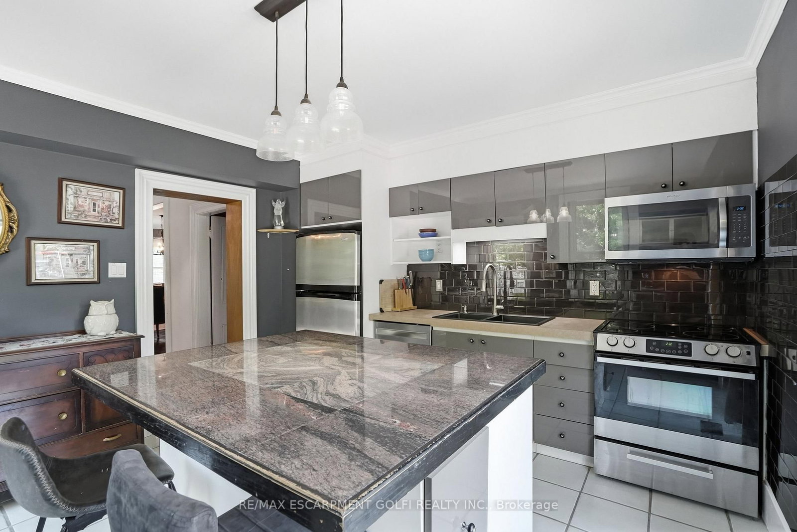 86 Oak Street • Brantford, ON photo 7