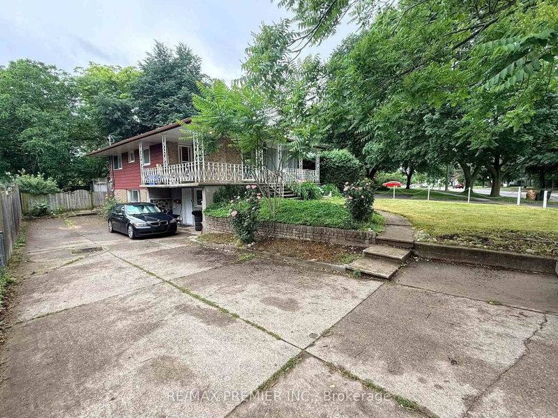 Lower - 288 Scott Street