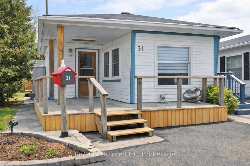 31 - 311 Dundas Street E