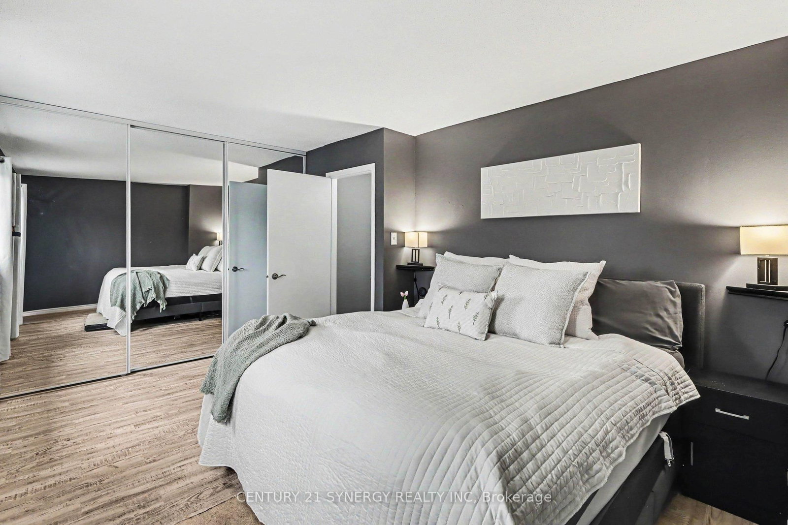 220 MILLROAD Way • Orleans, ON photo 18