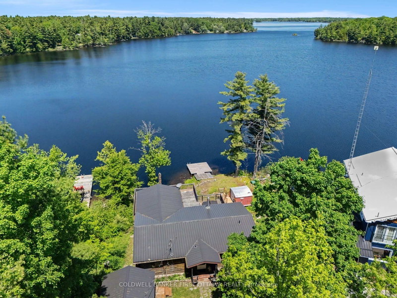 1394 Black Lake North Shore, Perth
