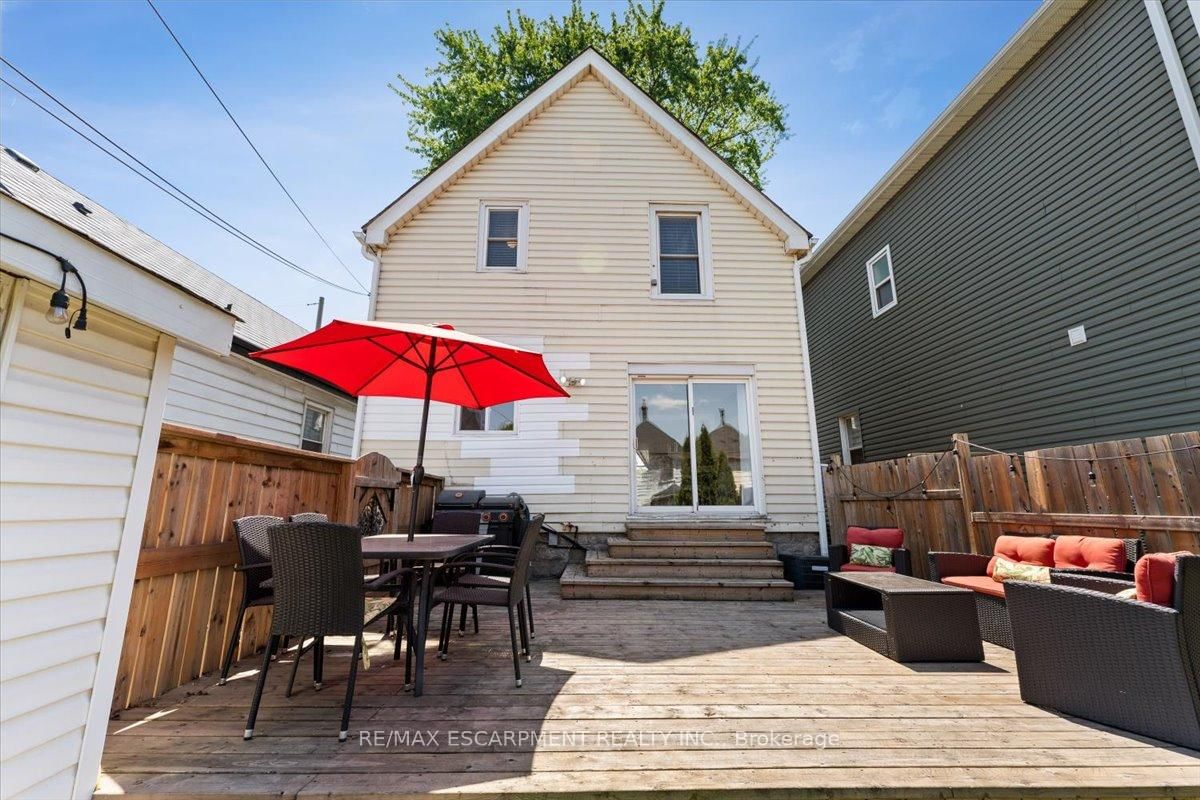 17 Craigmiller Avenue • Hamilton, ON photo 37