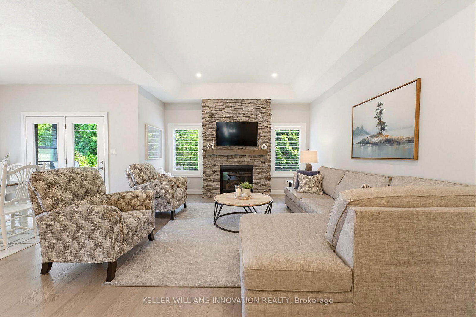560 Rogers Road • North Perth, ON photo 4