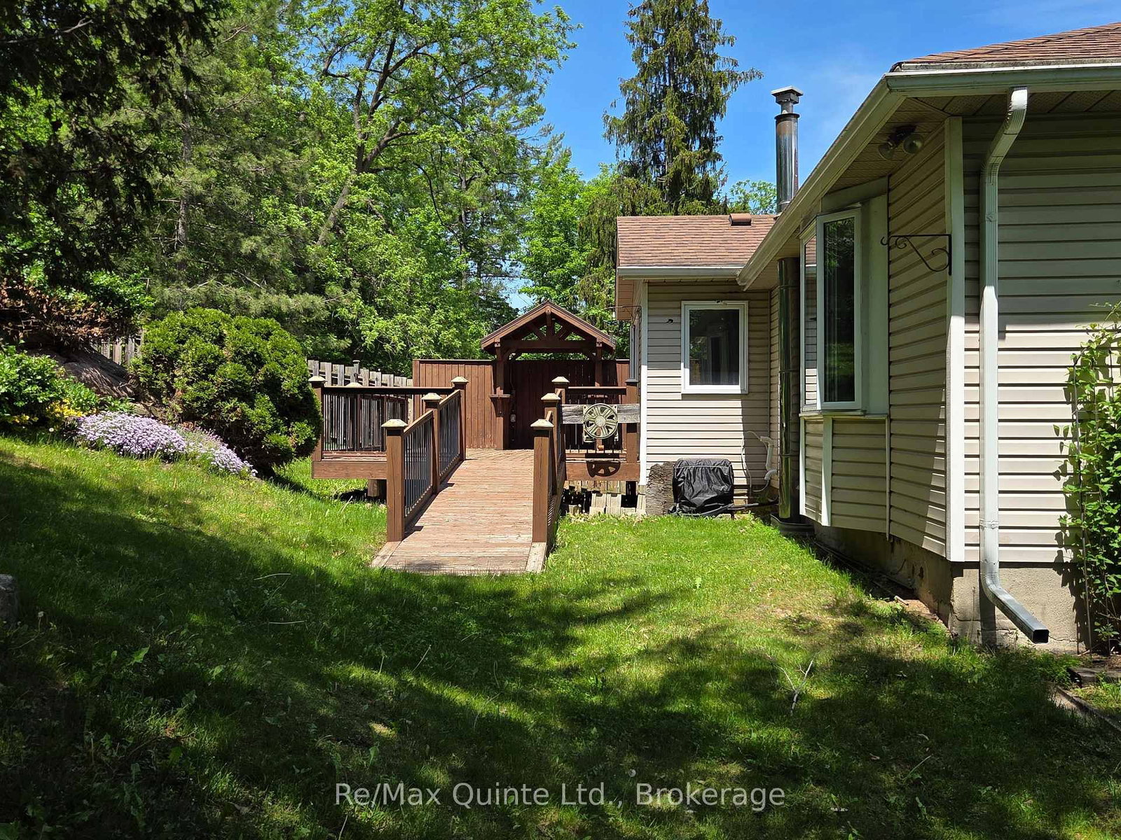 14 McCamon Avenue • Tweed, ON photo 21