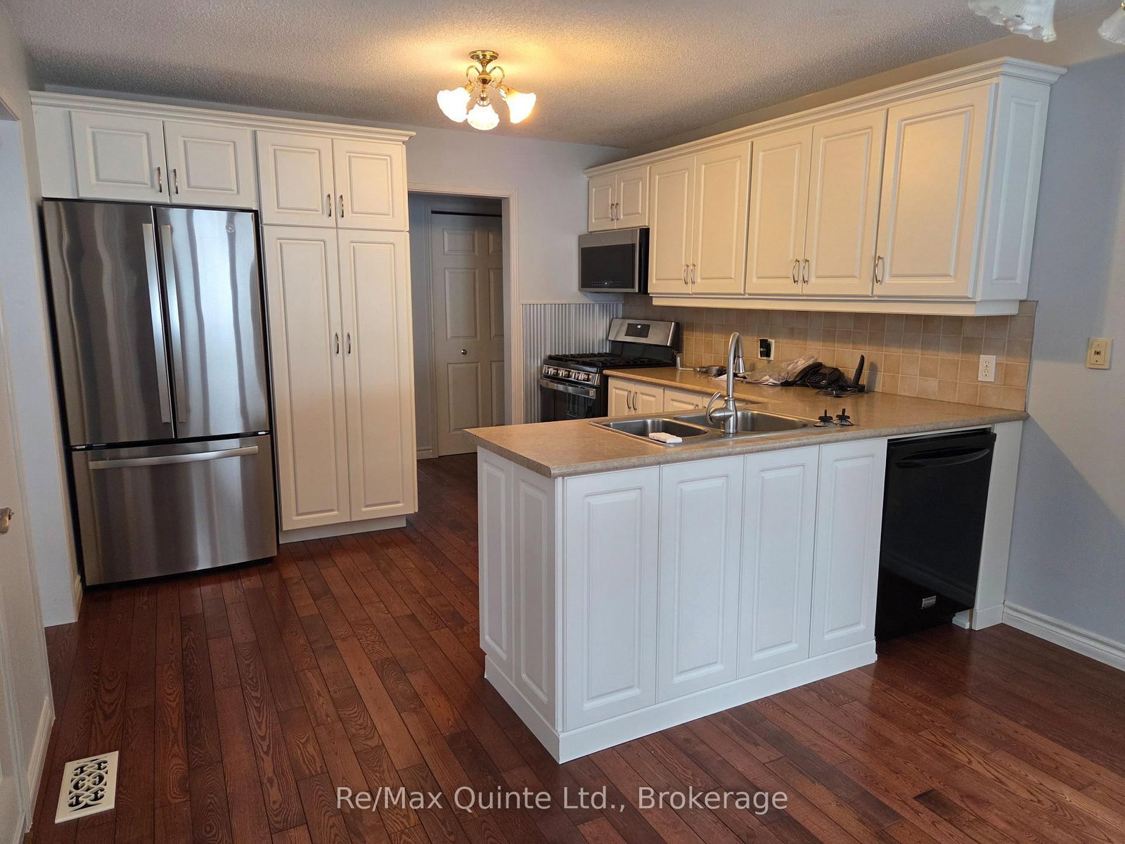 14 McCamon Avenue • Tweed, ON photo 8