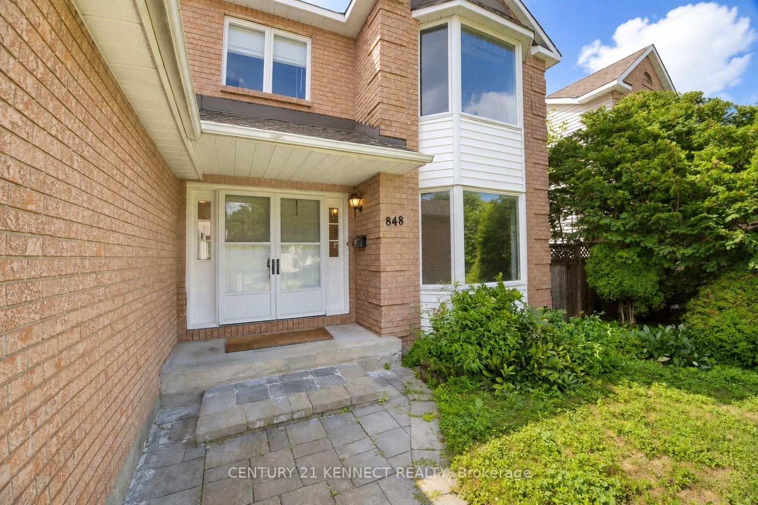 848 Fairlawn Avenue • Ottawa, ON photo 3