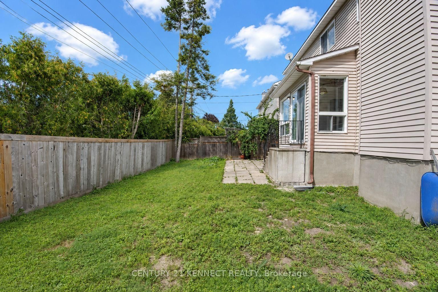 848 Fairlawn Avenue • Ottawa, ON photo 37