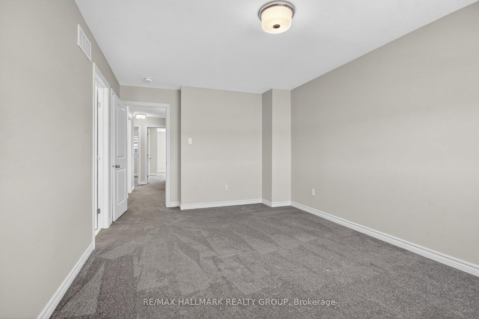 737 Maverick Crescent • Ottawa, ON photo 34