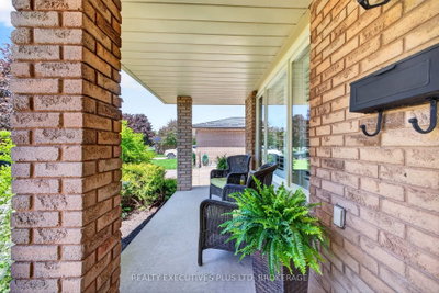 8462 Regan Drive — photo 6