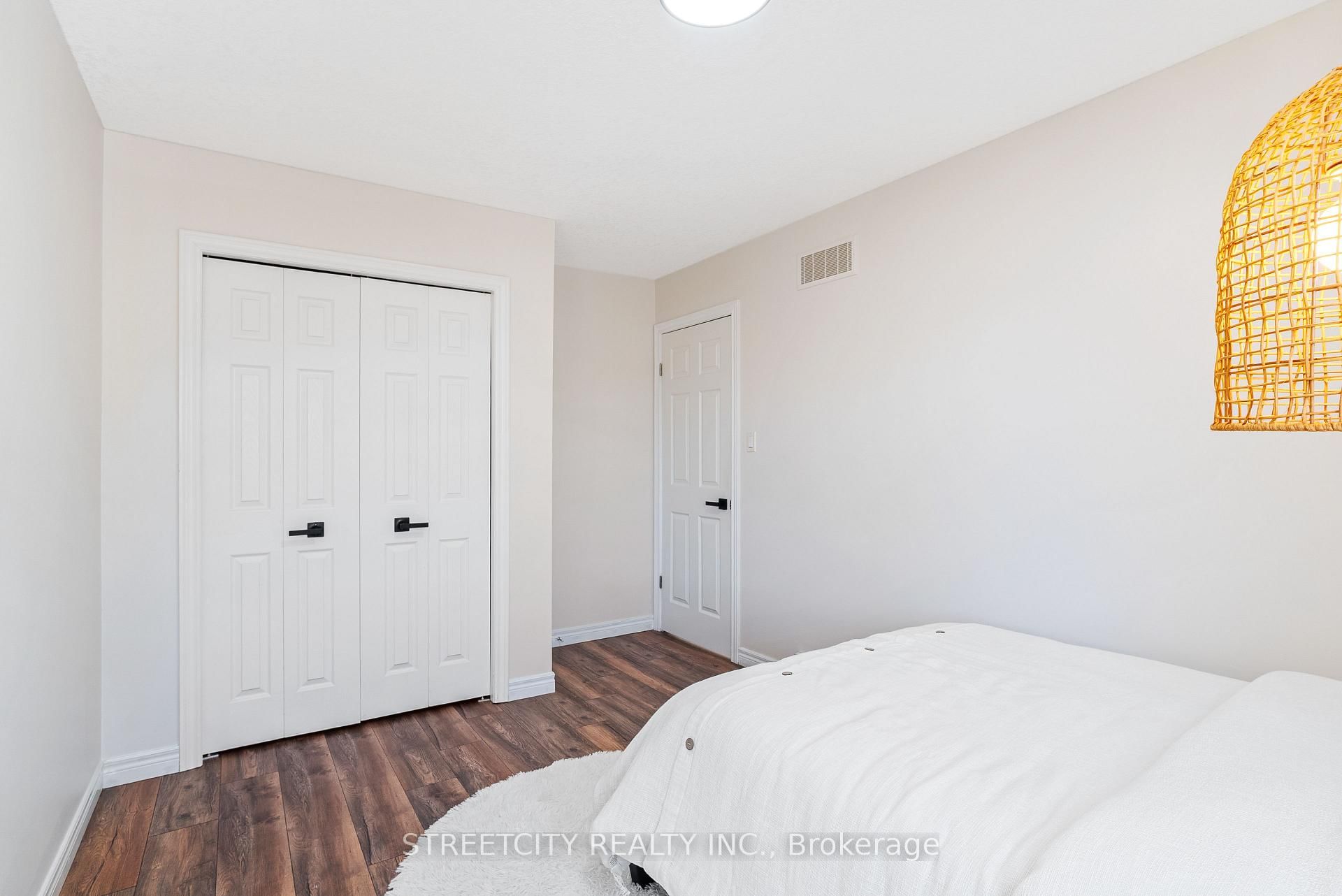 754 Hedgerow Place