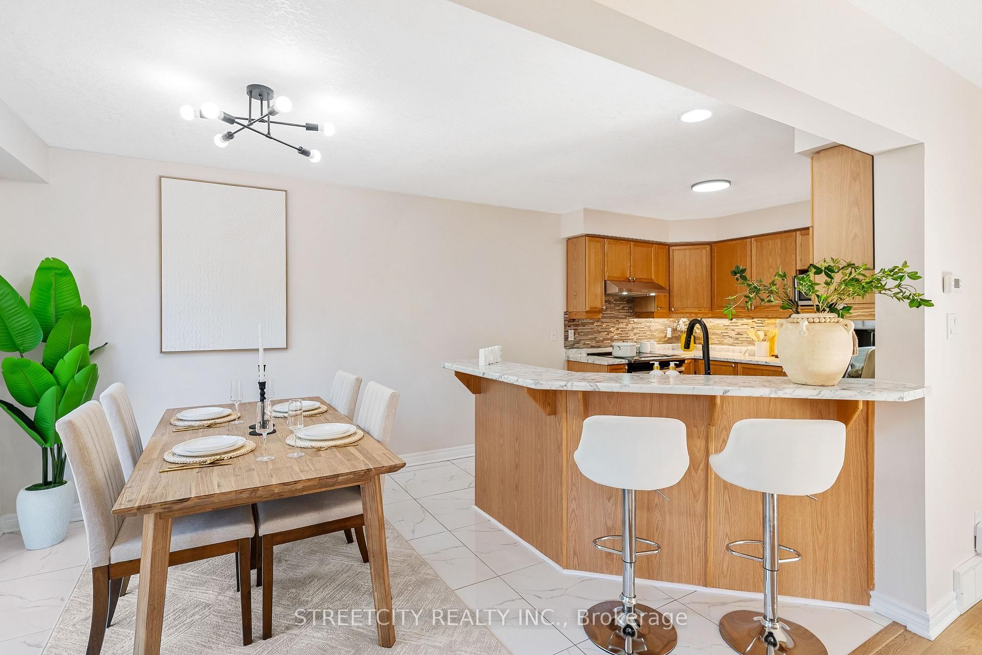 754 Hedgerow Place
