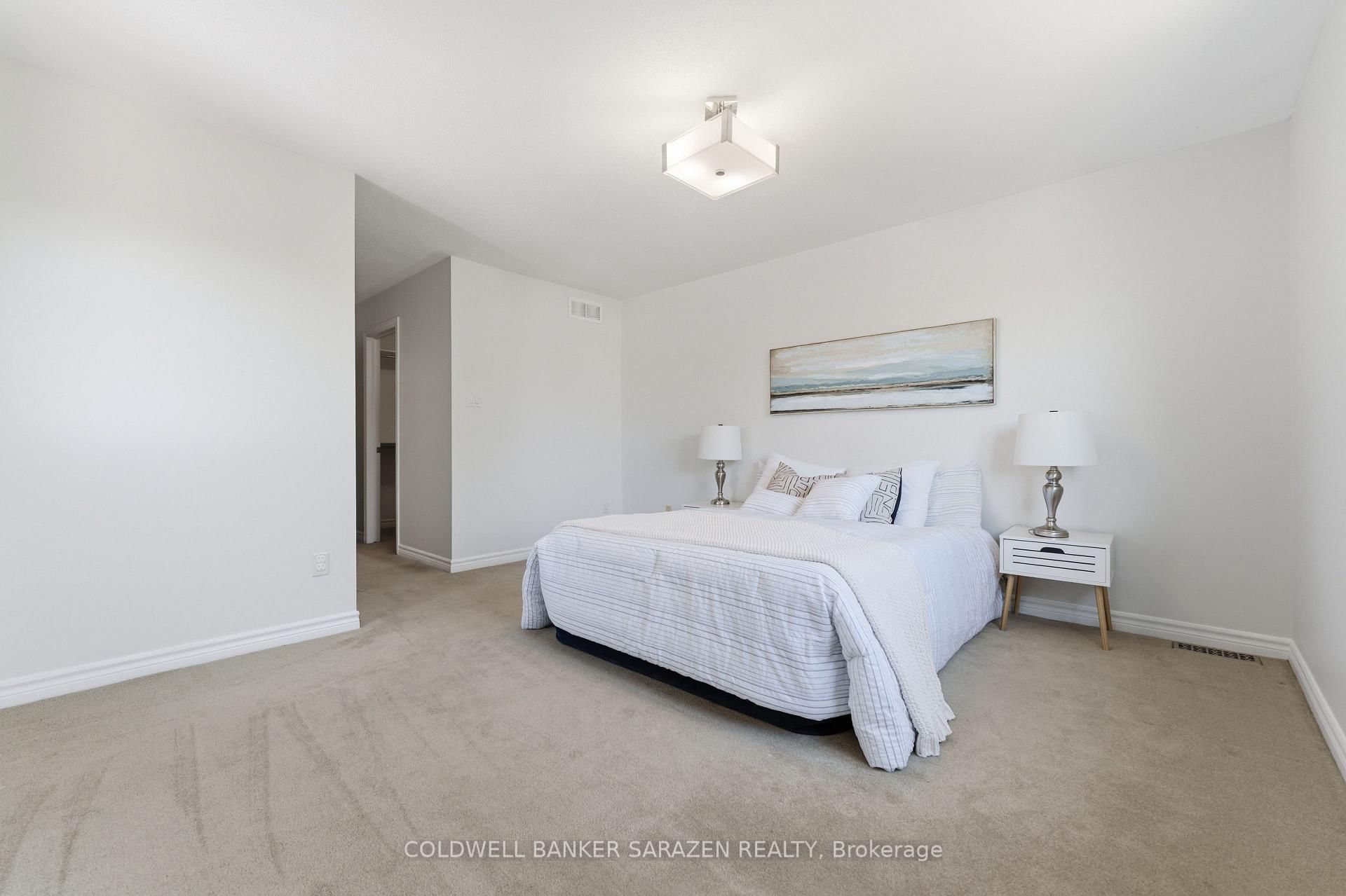 342 Riversedge Crescent