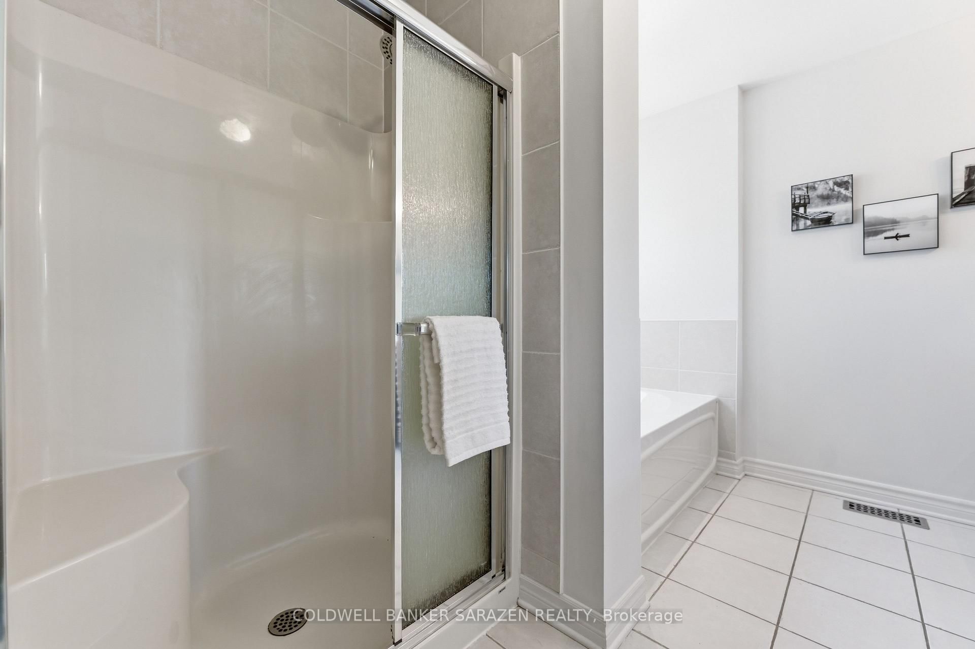 342 Riversedge Crescent