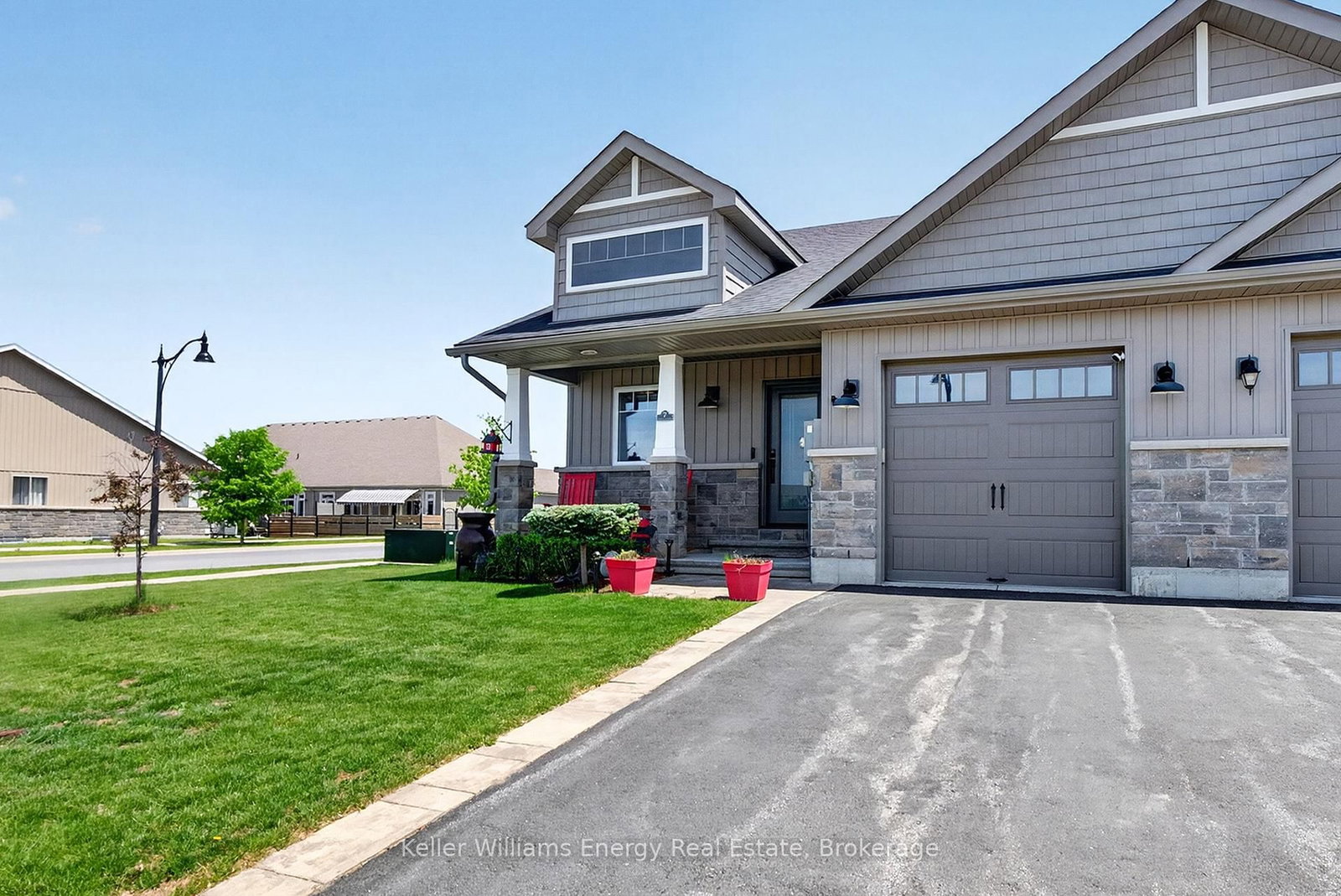 7 Farrington Crescent • Prince Edward County, ON photo 2