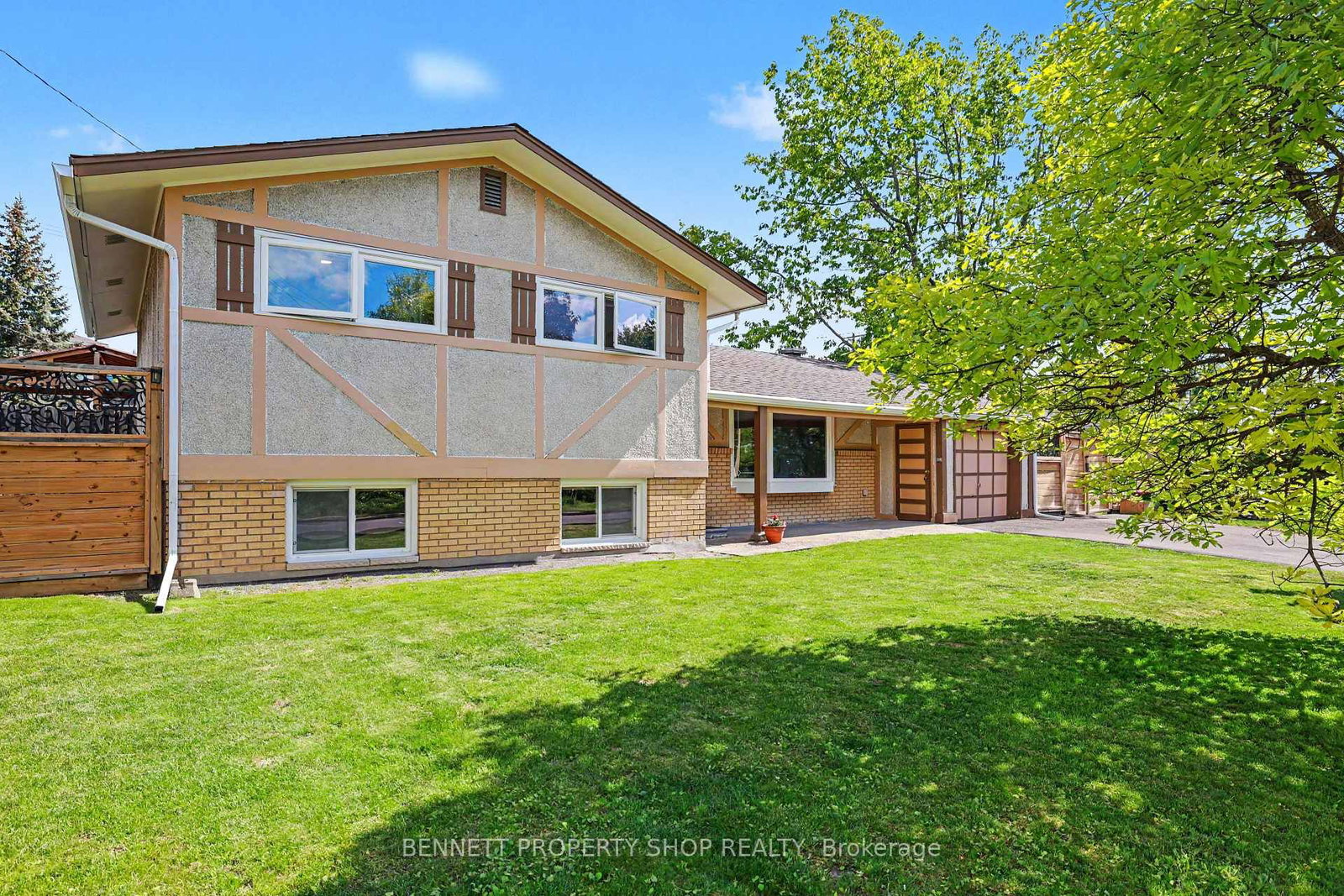 2736 Stone Crescent • Ottawa, ON photo 15