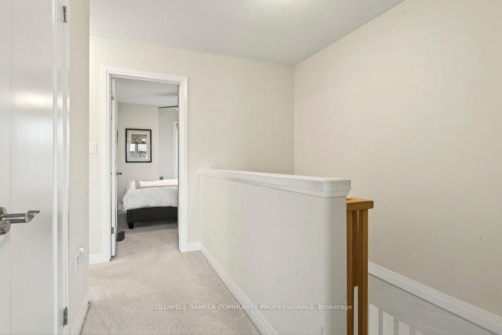 Townhouse for sale at 54 Aquarius Crescent, Hamilton, Ontario, L0R 1P0 - Rural Glanbrook - MLS: X13243136
