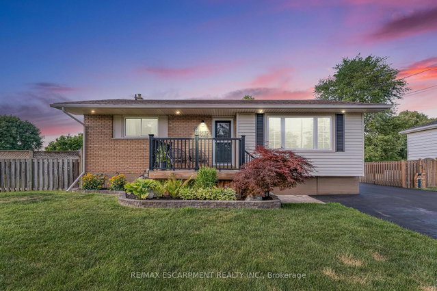 9924 Dickenson Road W