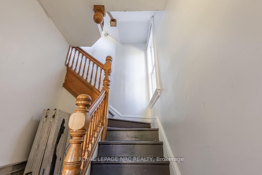 58 Ontario Street • St. Catharines, ON photo 11