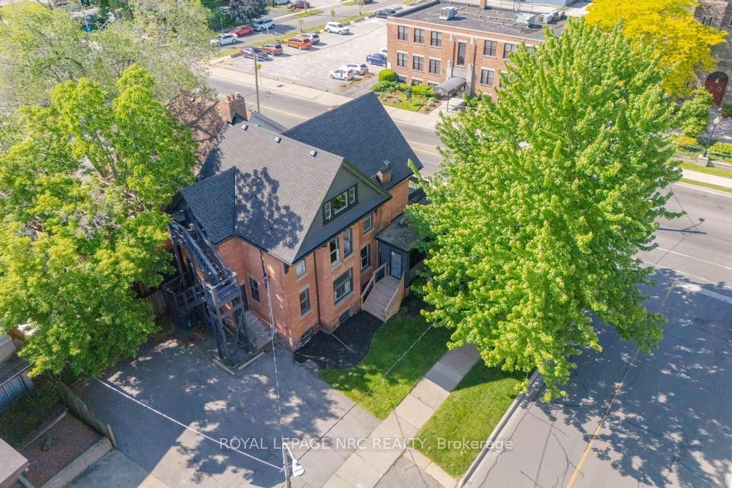 58 Ontario Street • St. Catharines, ON photo 24