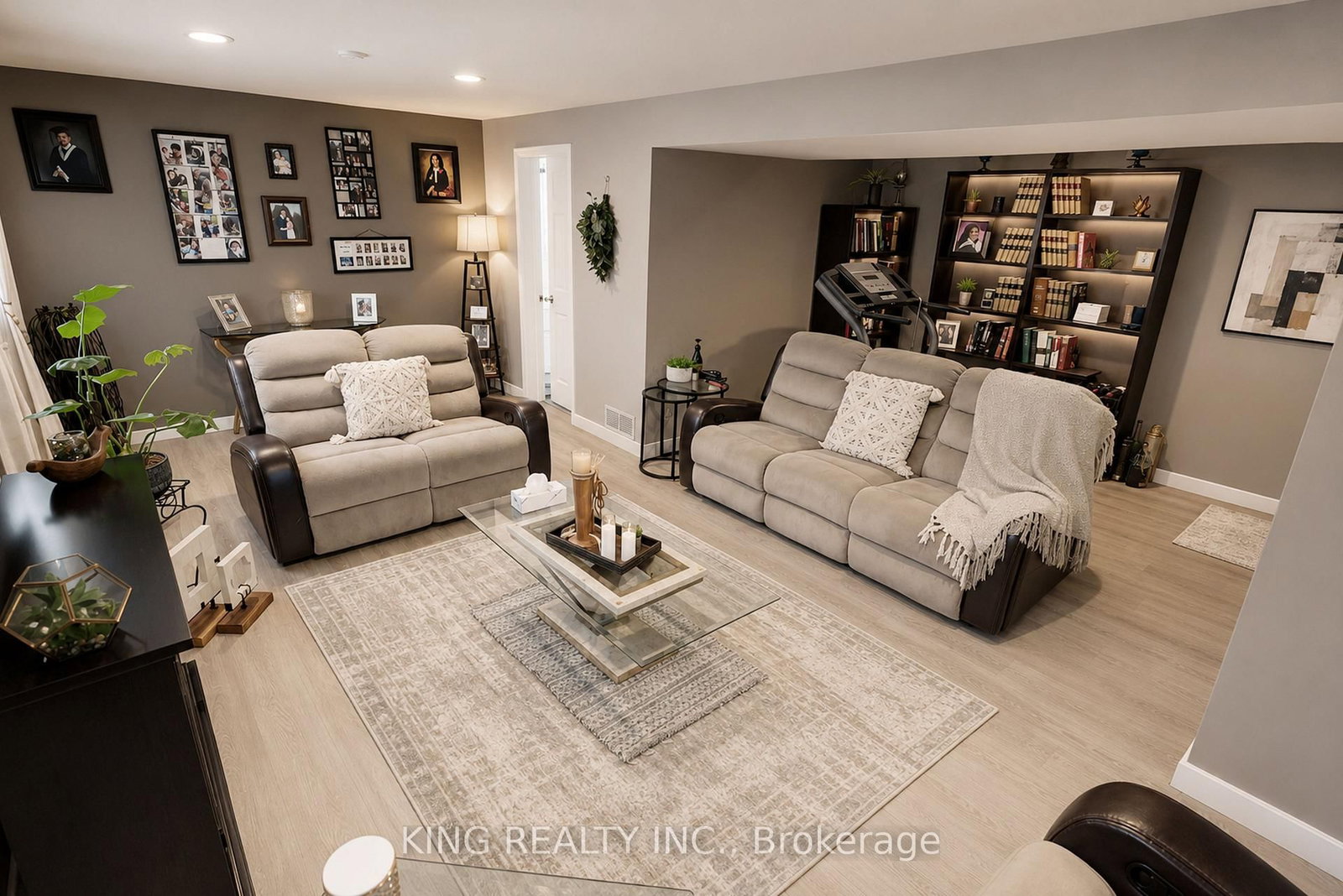 2613 Carissa Avenue • Windsor, ON photo 16