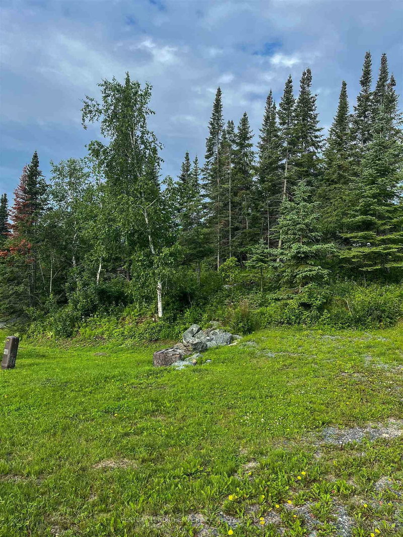 17 Au Lac Retreats Road