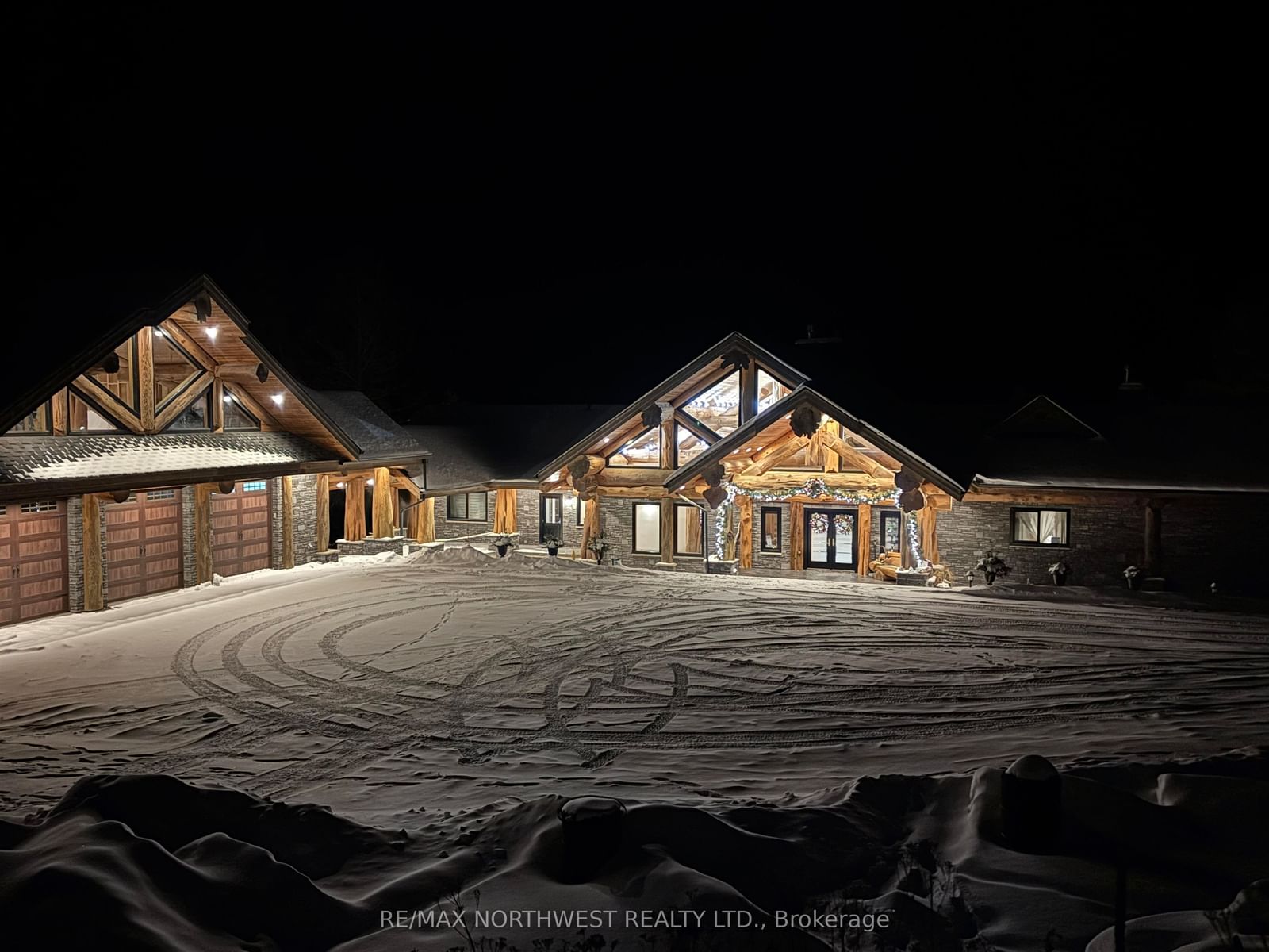 76 MIDDLE LAKE/WINNIPEG RIVER • Kenora, ON photo 37