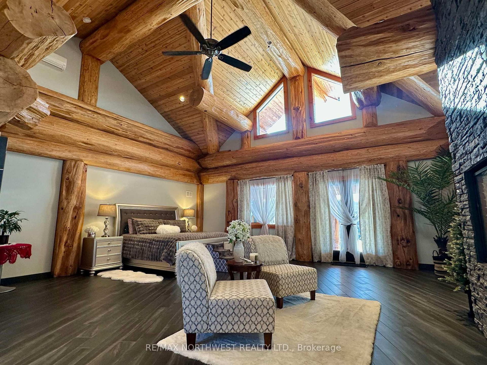 76 MIDDLE LAKE/WINNIPEG RIVER • Kenora, ON photo 41