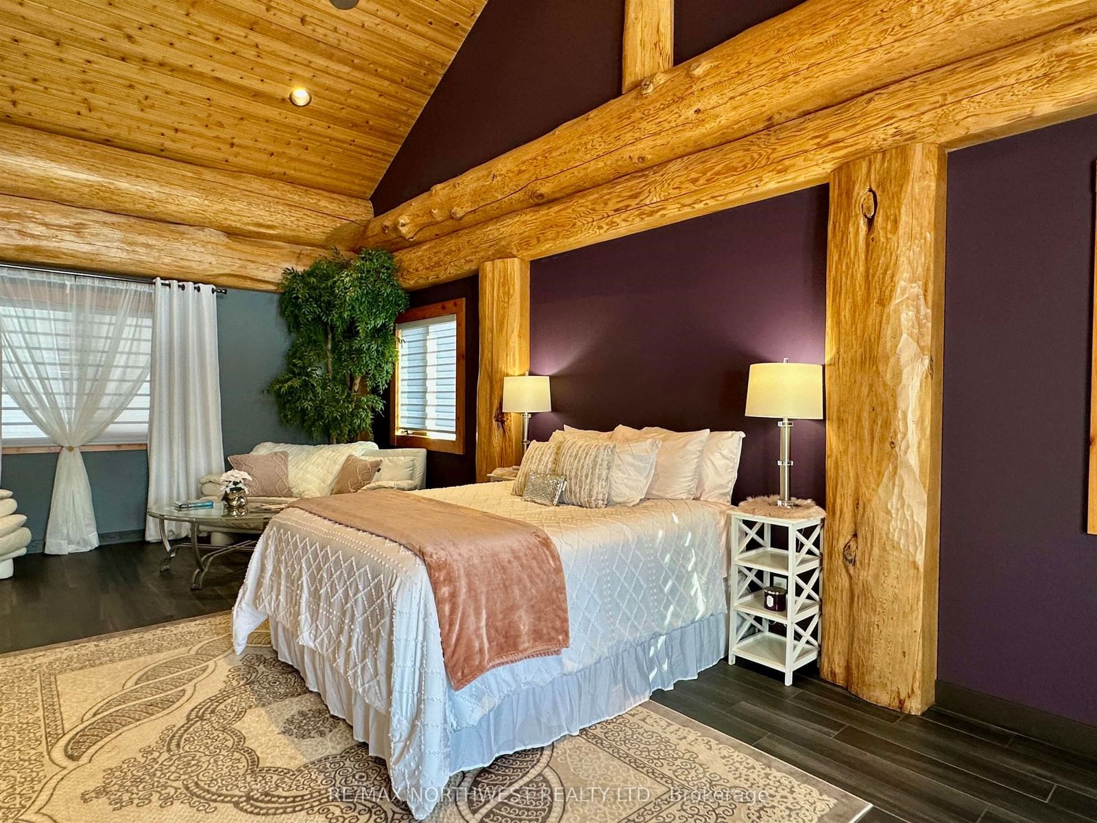 76 MIDDLE LAKE/WINNIPEG RIVER • Kenora, ON photo 62