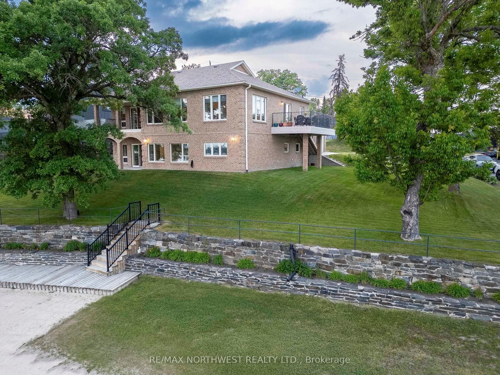 110 Lakeside Crescent • Kenora, ON photo 91